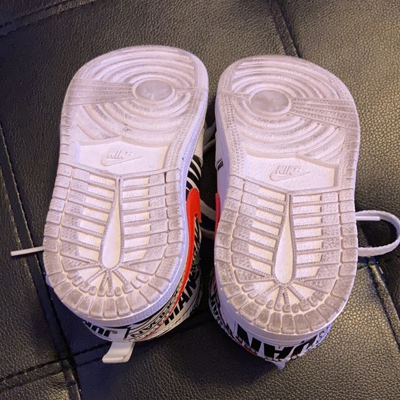 Air Jordan 1 mid GS ‘All Over Logos’ - Picture 3 of 4